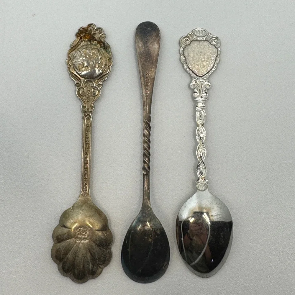 Vtg NZ Souvenir Spoon Lot‎ 3 Cameo Perfection Gilchrist Silverplate Collectible